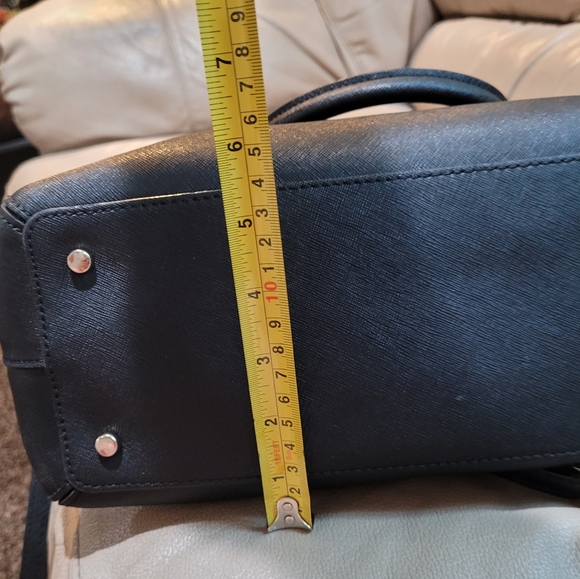 Kate Spade Black Saffiano Leather bag with crossbody strap, 13"x10"x5" EUC - Picture 14 of 15